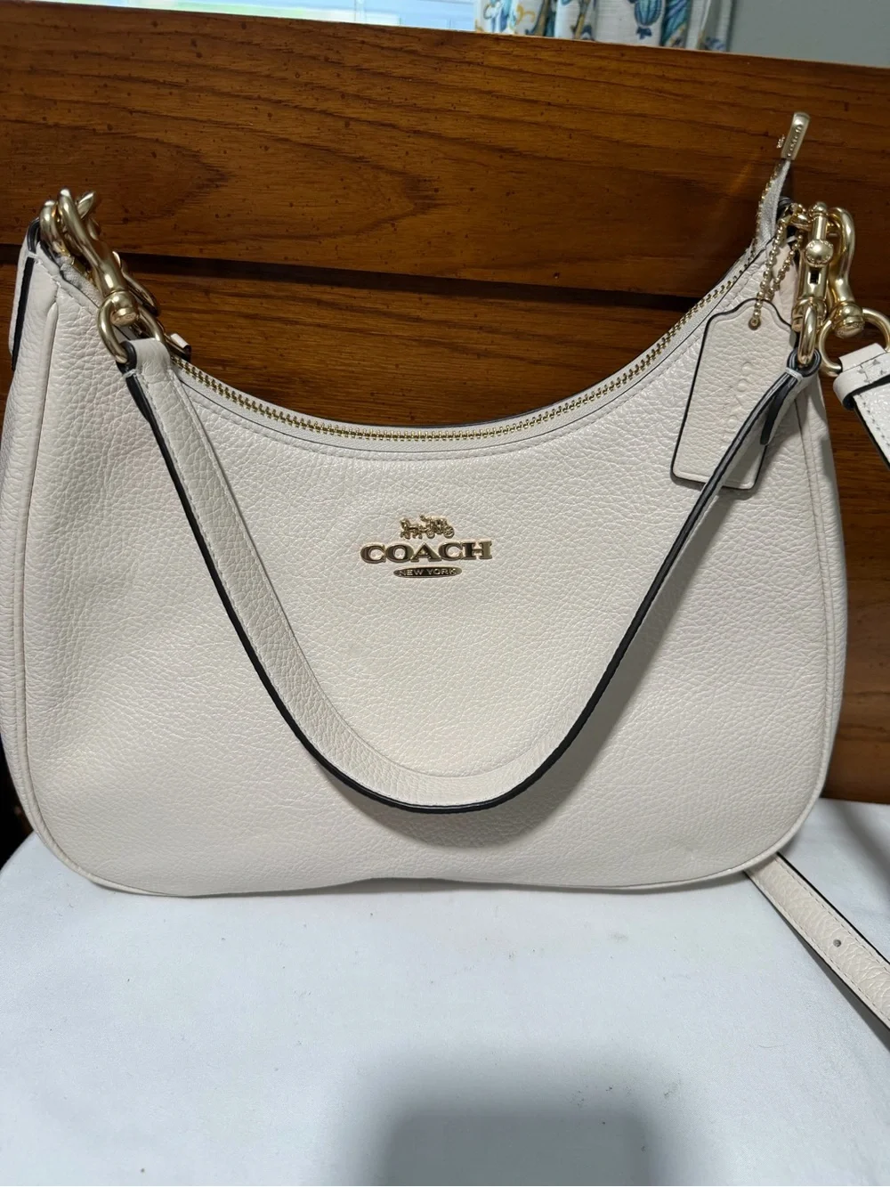 Coach Teri Hobo Bag In Signature Canvas CJ517/CV935/CAL52/CV940 long strap